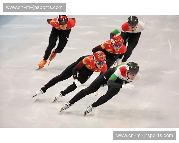 短道速滑赛场意外频发 各队临场应变能力成决定因素 短道速滑赛场意外频发 各队临场应变能力成决定因素